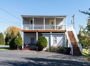 12 Montrose Dr APT B, Fishersville, VA 22939