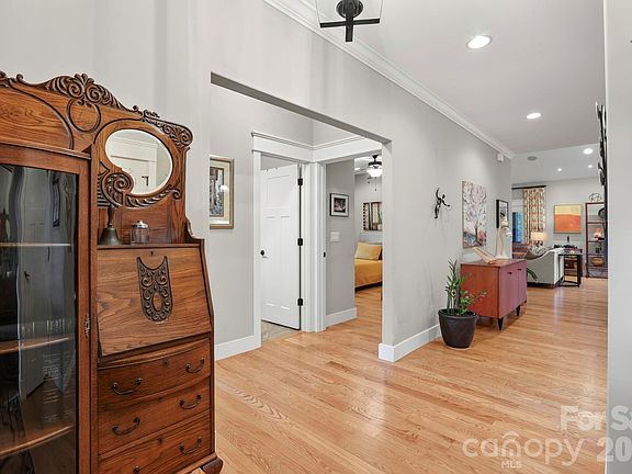 4th image of 202 Midland Ave