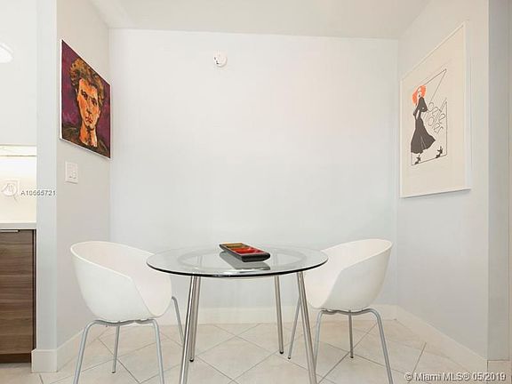 4th image of 1021 Michigan Ave APT 1