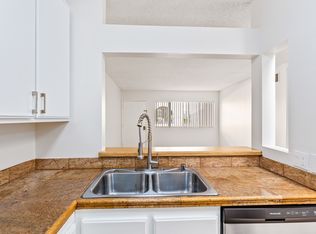 10376 Almayo Ave APT 6, Los Angeles, CA 90064