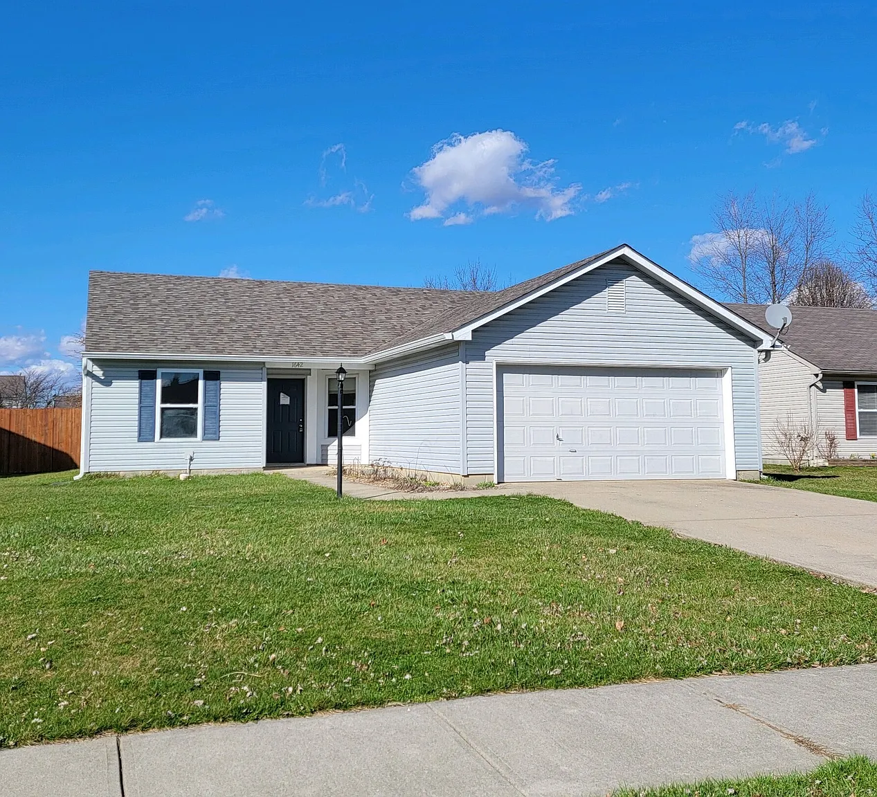 1642 Willowview Ln photo 1