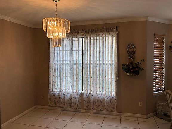 5th image of 1337 Katy Dr