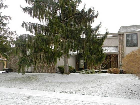 3rd image of 1263 Lakeside Dr
