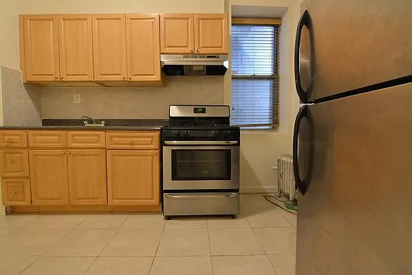 Rented by David Hirsch, LREB | media 35