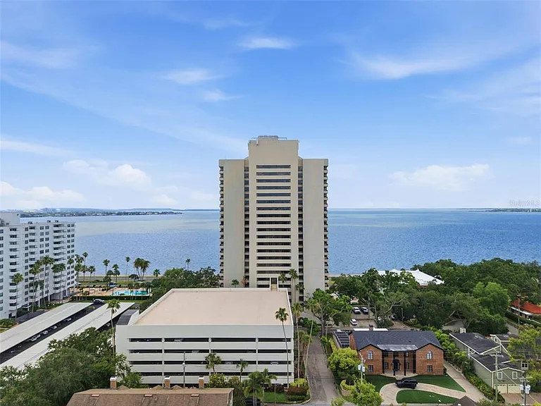 2413 Bayshore Blvd #1004 — Photo 44