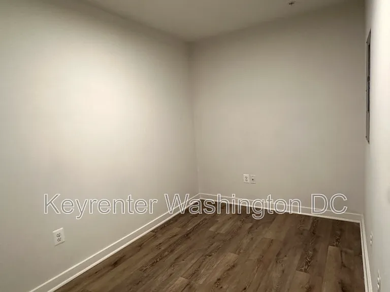 1460 Belmont St NW #301 — Photo 13