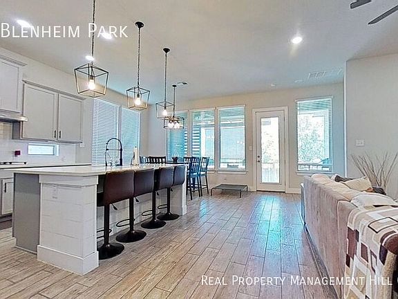 5th image of 3282 Blenheim Park