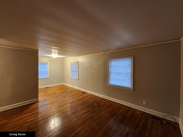 1412 Bonner Ave — Photo 5