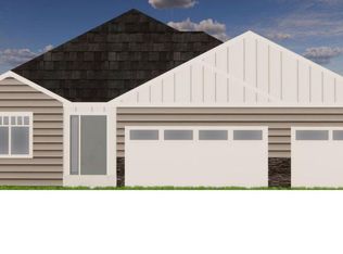 6618 32nd St S, Fargo, ND