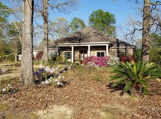 85 Oak Dr, Perkinston, MS 39573
