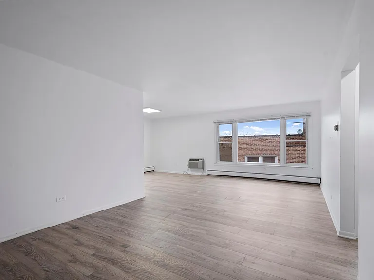 6645 N California Ave #301 — Photo 7