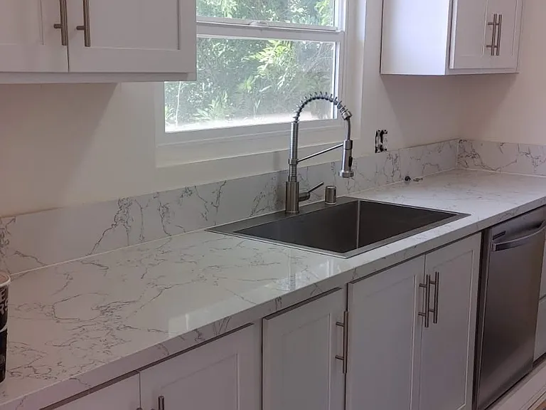 1714 Grevelia St #B — Photo 11