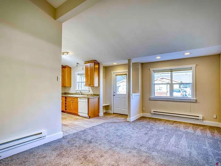 1158 Cloud Cap Ave #B — Photo 10