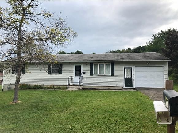 1st image of 29 Lori Dr