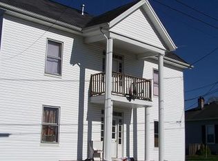 106 Burch St #4, Athens, WV 24712