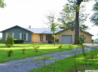 3900 E Chattooga Dr, Cedar Bluff, AL 35959