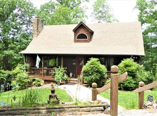 306 Woodlake Dr, Goodview, VA 24095
