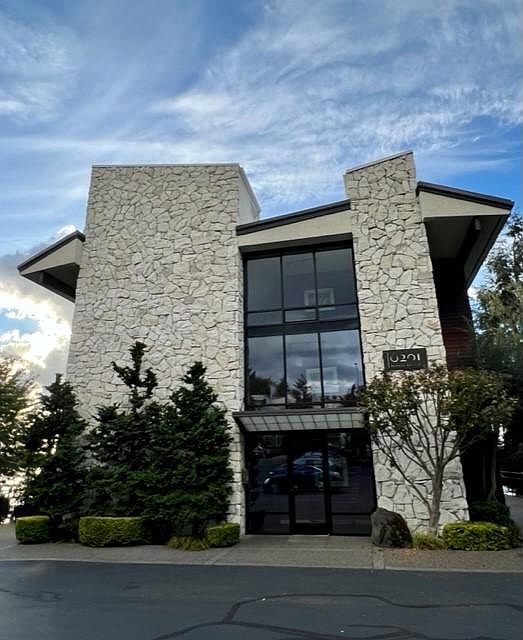 1st image of 6201 Lake Washington Blvd NE APT 202