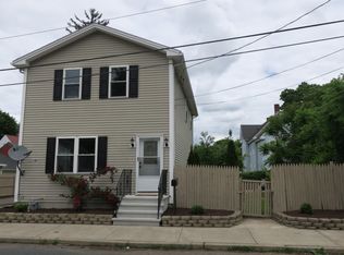 11 Cherry St, Westfield, MA 01085