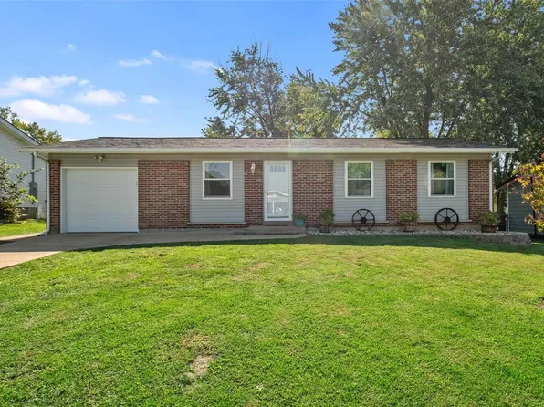 4502 Niagara Dr, Saint Louis, MO 63129