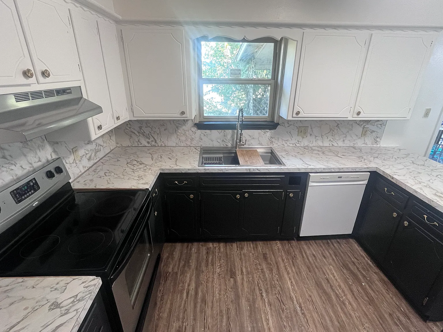 3 bed, 1300 sqft, $1,400 — Photo 4