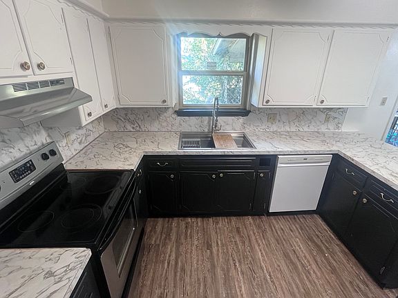 4th image of 306 SW 68th St