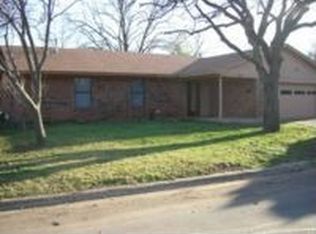 401 W Live Oak St, Granbury, TX 76048