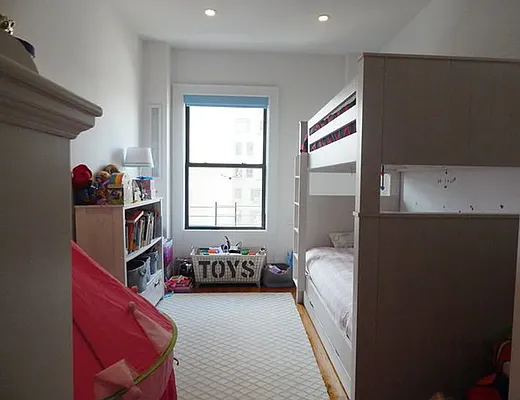 Rented by Rachel Realty | media 30