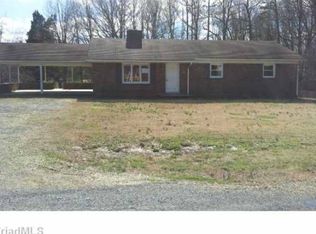 143 Hope Dr, Lexington, NC 27295