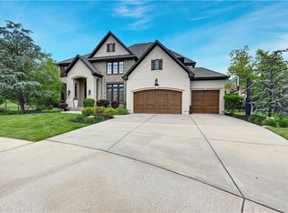 11204 W 165th St, Overland Park, KS 66221