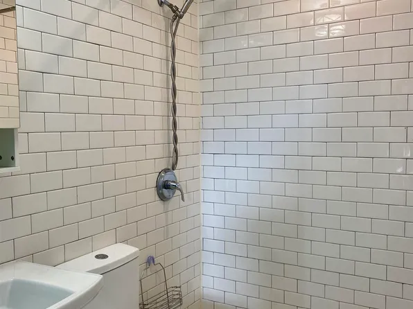 116 Irving Street image 8 of 9