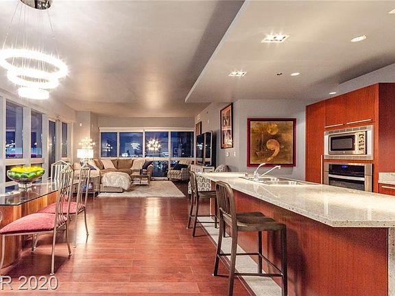 3rd image of 4471 Dean Martin Dr Unit 1409