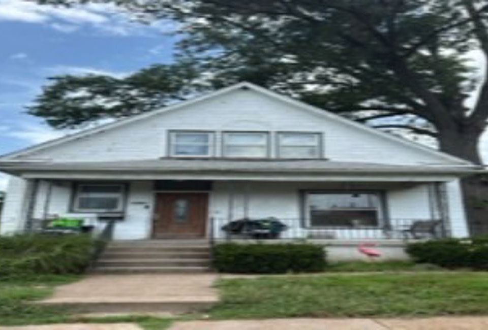 1st image of 5415 Devonshire Ave