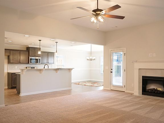 4th image of 3138 Easton Drive
