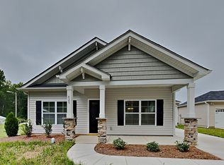 425 Ridge Ave, Mooresville, NC 28115
