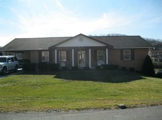210 Carter Dr, Princeton, WV 24740