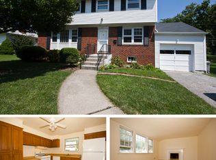 2141 Suburban Greens Dr, Lutherville Timonium, MD