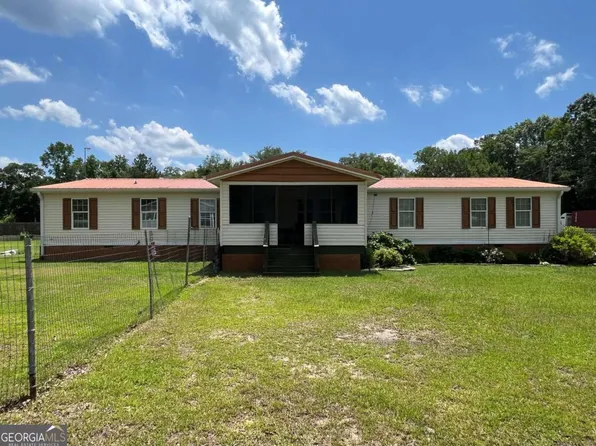 63 Smiley Loop Rd, Riceboro, GA 31323