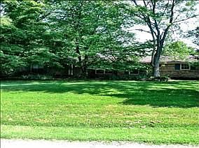 1st image of 211 Chip N Dale Dr