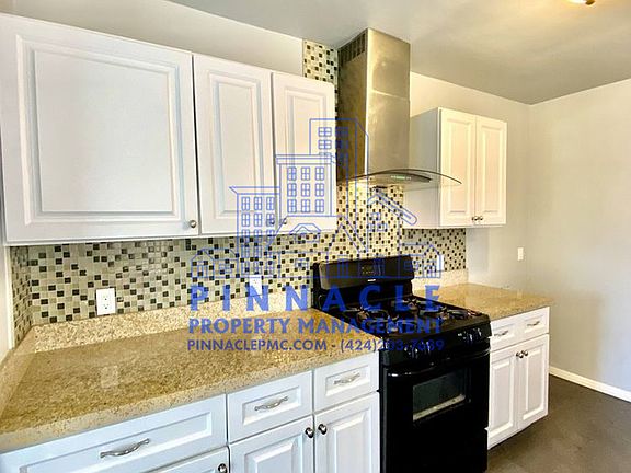 4th image of 2202 Barbour Ct