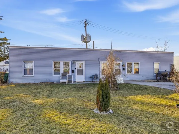 (undisclosed Address), Crest Hill, IL 60403