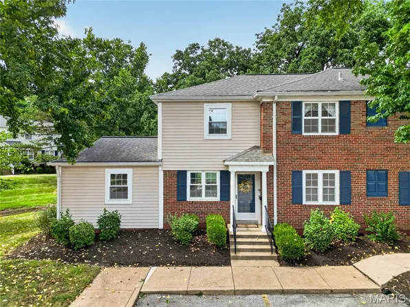 9186 Wrenwood Ln, Saint Louis, MO 63144