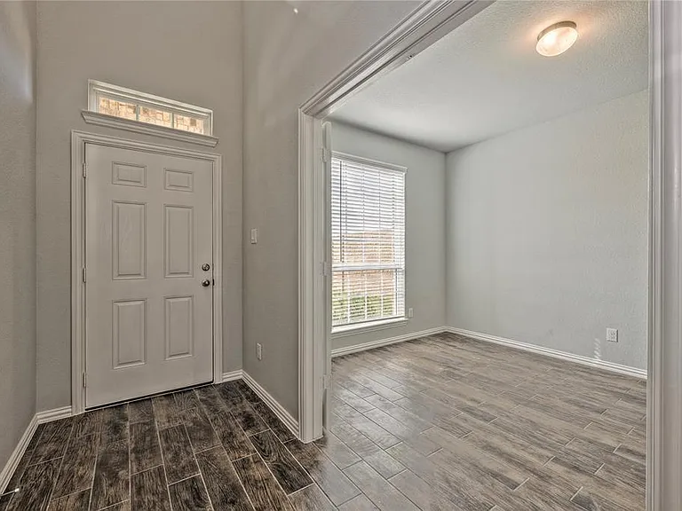 32962 Silver Meadow Way — Photo 2