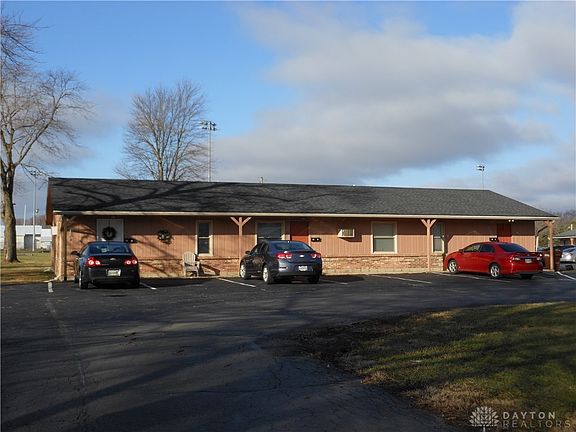 2nd image of 212 N Main St