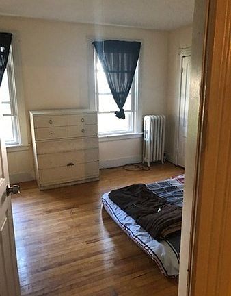 4th image of 78 Birch St