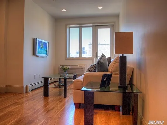 Sold by Douglas Elliman | media 10