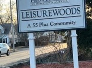 68 Leisurewoods Dr, Rockland, MA 02370