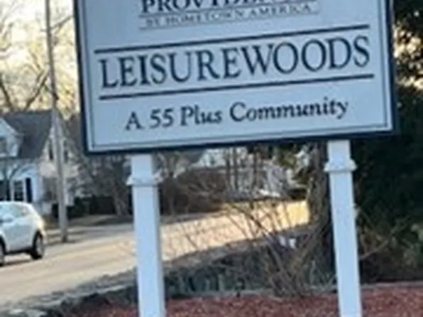 68 Leisurewoods Dr, Rockland, MA 02370