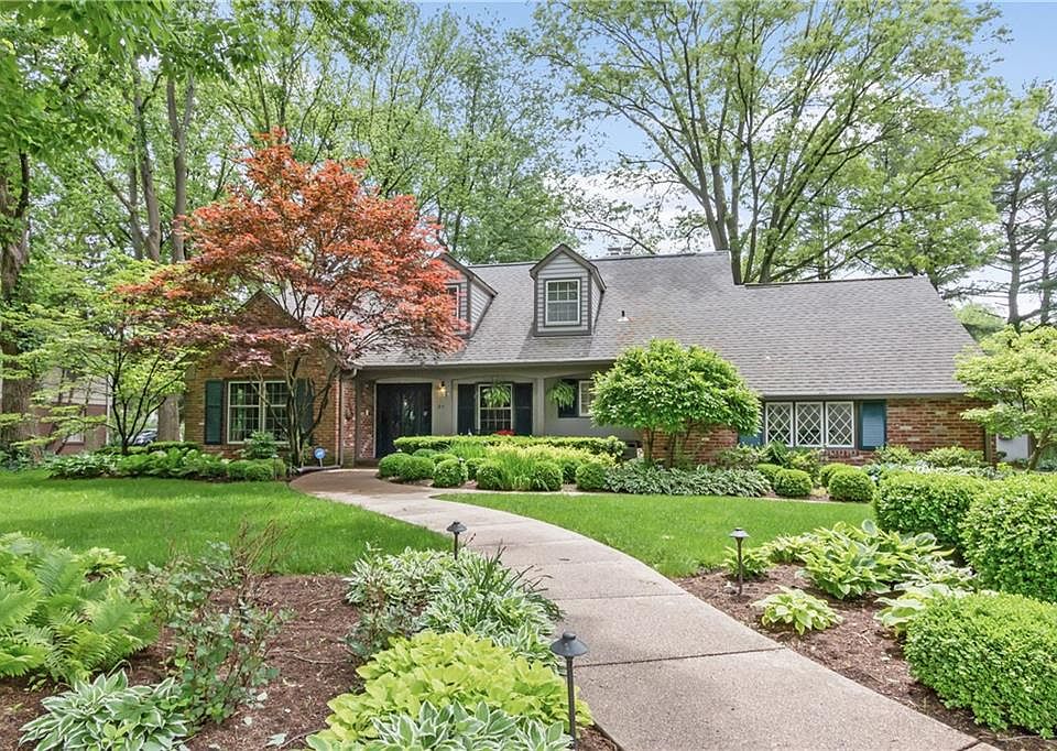 1st image of 3715 Briarwood Dr