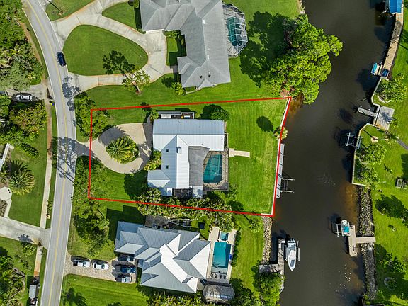 2nd image of 1310 NW LAKESIDE Trail